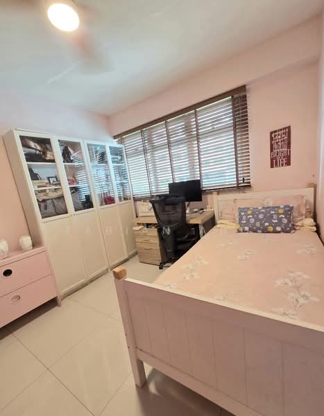 416B Fernvale Link HDB Flat For Sale at S$ 765,000 | PropertyGuru Singapore - Bedroom