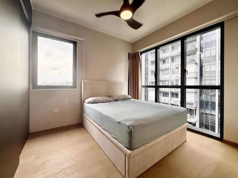 The Florence Residences Condominium For Sale at S$ 2,188,000 | PropertyGuru Singapore - Master Bedroom
