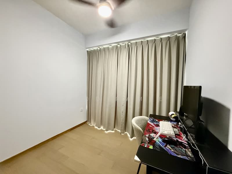 The Florence Residences Condominium For Sale at S$ 2,188,000 | PropertyGuru Singapore - Common Bedroom