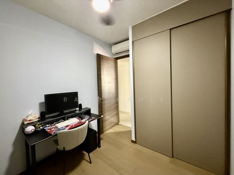 The Florence Residences Condominium For Sale at S$ 2,188,000 | PropertyGuru Singapore - Common Bedroom