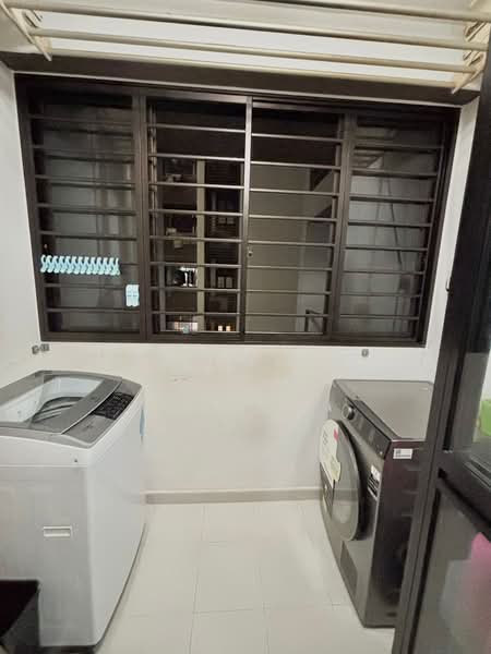 606C Tampines Street 61 HDB Flat For Sale at S$ 618,888 | PropertyGuru Singapore - Balcony