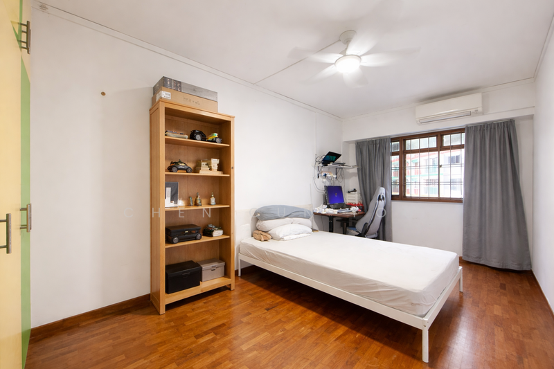 316 Sembawang Vista HDB Flat For Sale at S$ 699,000 | PropertyGuru Singapore - Bedroom