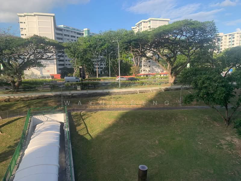 50 Chai Chee Street HDB Flat For Sale at S$ 520,888 | PropertyGuru Singapore - Corridor view