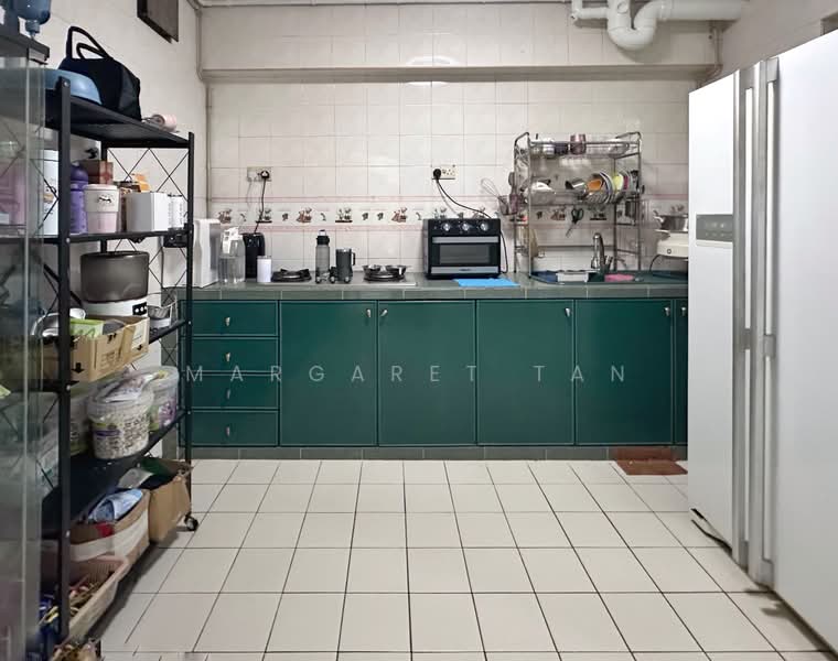 453 Choa Chu Kang Avenue 4 HDB Flat For Sale at S$ 625,000 | PropertyGuru Singapore - Kitchen