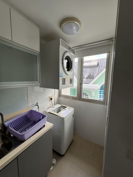 Idyllic East, 576 Upper East Coast Road, 1 Bedroom, 689 sqft, Condominium For Rent, by Lillian Koh, 500085945 - Interior - PropertyGuru.com.sg