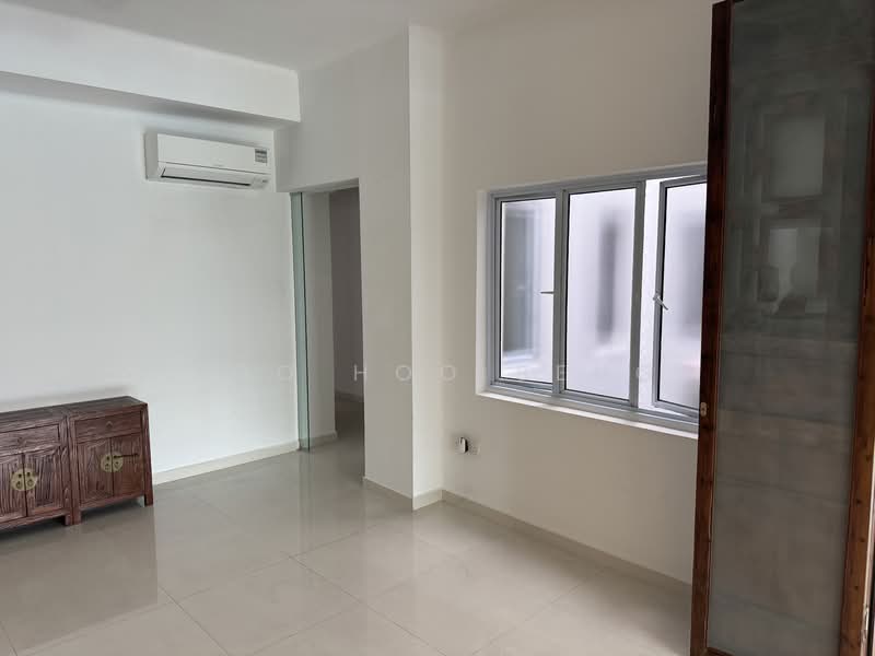 ENTRANCE WALKING TOWARD BEDROOM 