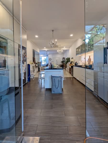 La Suisse I, 58 Swiss View, 5 Bedrooms, 4,300 sqft, Terraced House For Rent, by Sven Hein, 500085952 - Kitchen - PropertyGuru.com.sg