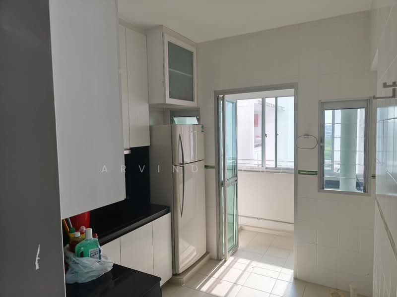 446 Yishun Avenue 11, 446 Yishun Avenue 11, 2 Bedrooms, 767 sqft, HDB Flat For Rent, by Arvind (PN), 500085964 - Kitchen - PropertyGuru.com.sg