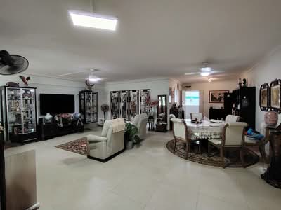 For Sale - 250C Compassvale Street