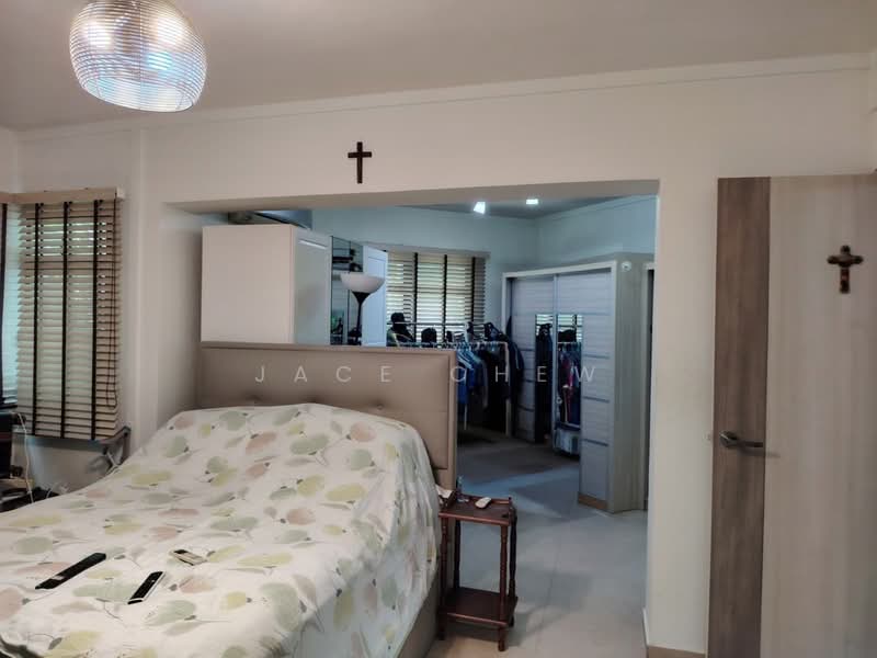250C Compassvale Street HDB Flat For Sale at S$ 800,000 | PropertyGuru Singapore - Bedroom