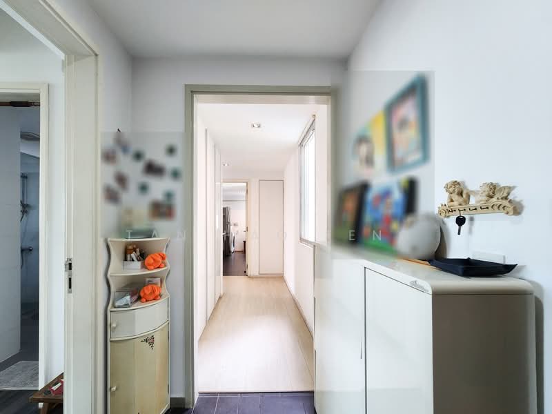 The Minton Condominium For Sale at S$ 2,568,888 | PropertyGuru Singapore - Corridor