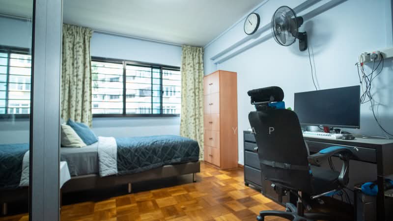 108 Woodlands Street 13 HDB Flat For Sale at S$ 540,000 | PropertyGuru Singapore - Bedroom