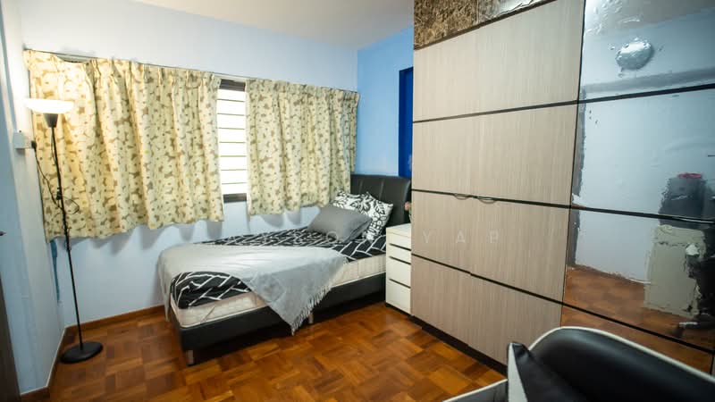 108 Woodlands Street 13 HDB Flat For Sale at S$ 540,000 | PropertyGuru Singapore - Bedroom