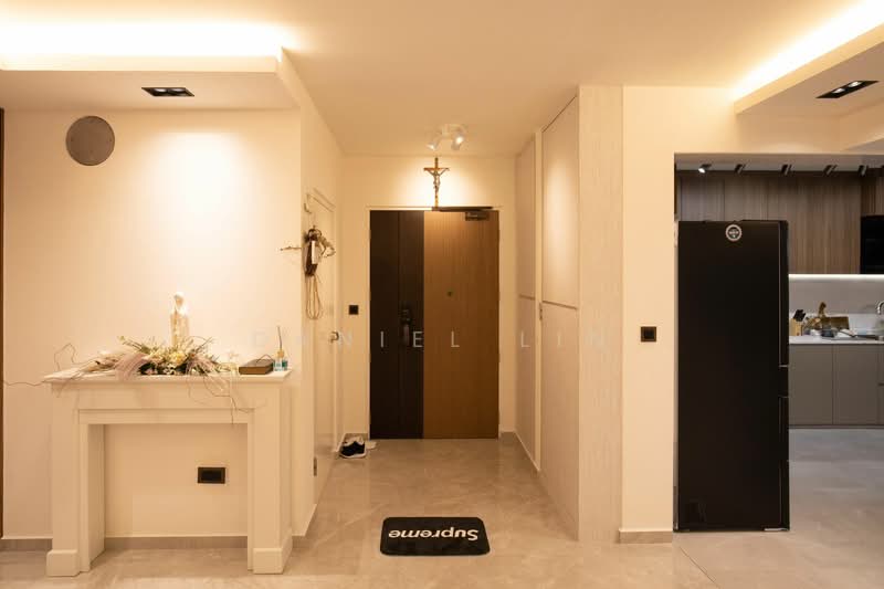 461B Bukit Batok West Avenue 8 HDB Flat For Sale at S$ 888,000 | PropertyGuru Singapore - Entrance