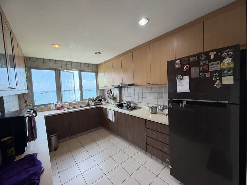The Makena, 123 Meyer Road, 3 Bedrooms, 1,636 sqft, Condominium For Rent, by Lawrence Tan, 500086063 - Kitchen - PropertyGuru.com.sg