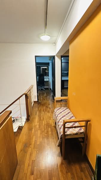335 Jurong East Avenue 1 HDB Flat For Sale at S$ 788,000 | PropertyGuru Singapore - Interior