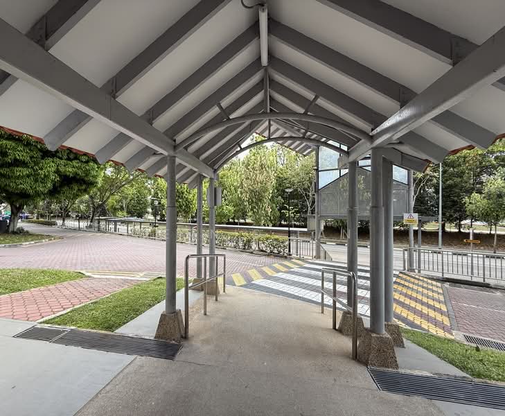 942 Hougang Street 92, 942 Hougang Street 92, Room Rental, 120 sqft, HDB Flat For Rent, by Dennis Tan, 500086124 - Covered walkway - PropertyGuru.com.sg