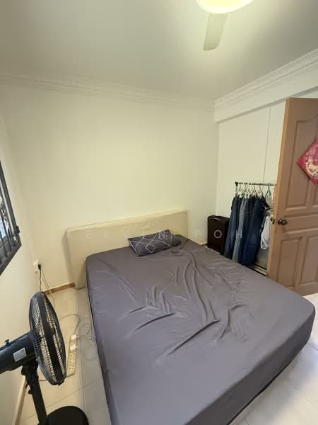 826 Woodlands Street 81 HDB Flat For Sale at S$ 698,000 | PropertyGuru Singapore - Bedroom