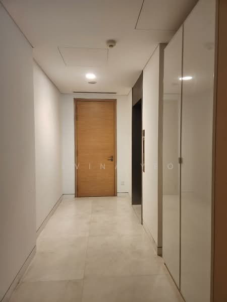 St. Regis Residences Singapore, 33 Tanglin Road, 3 Bedrooms, 1,959 sqft, Apartment For Rent, by Alvina Yeo, 500086133 - Private lift lobby - PropertyGuru.com.sg
