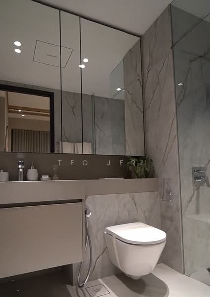 The Hillshore, 292 Pasir Panjang Rd, 4 Bedrooms, 1,776 sqft, Condominium For Sale, by Teo Jeri, 500086140 - Bathroom - PropertyGuru.com.sg