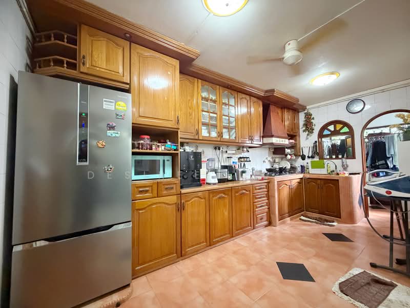 123D Rivervale Drive HDB Flat For Sale at S$ 648,000 | PropertyGuru Singapore - Kitchen