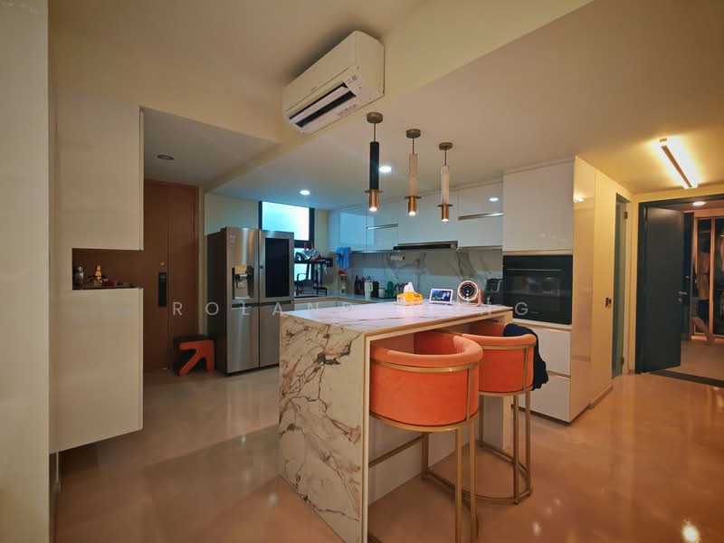 Blossom Residences Executive Condominium For Sale at S$ 1,770,000 | PropertyGuru Singapore - Kitchen