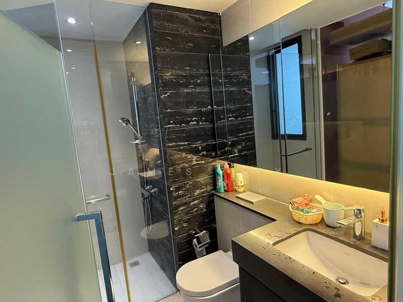Hedges Park Condominium Condominium For Sale at S$ 998,800 | PropertyGuru Singapore - Bathroom