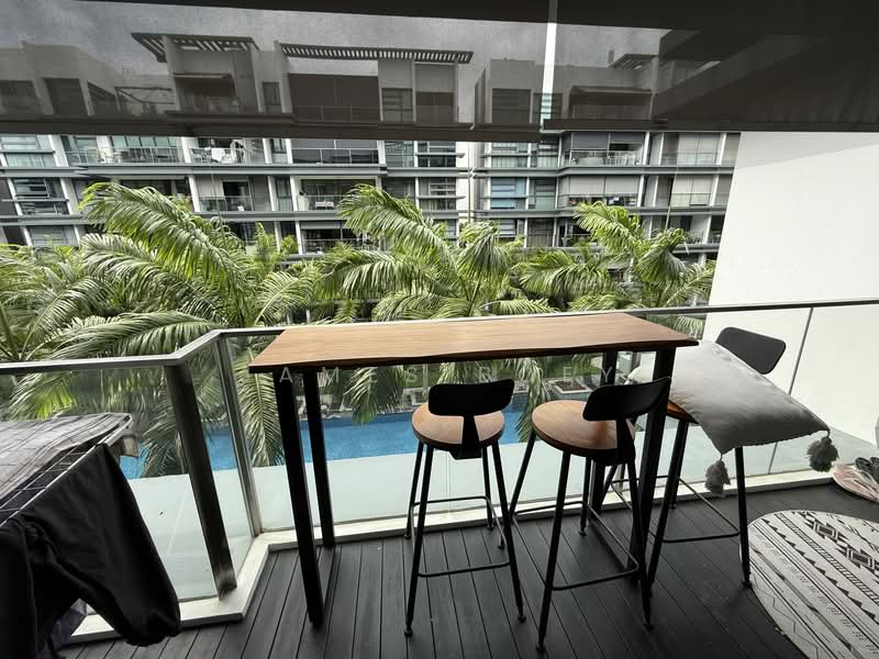 Hedges Park Condominium Condominium For Sale at S$ 998,800 | PropertyGuru Singapore - Balcony