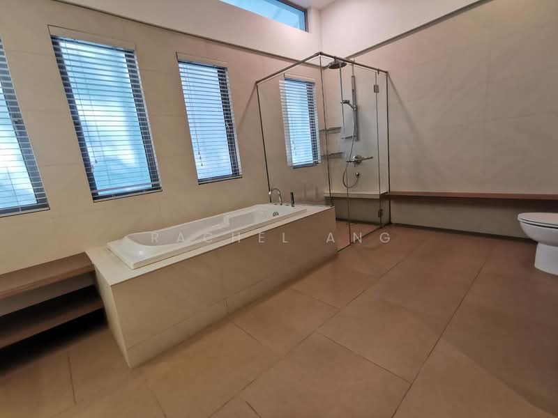 University Park Detached House For Sale at S$ 26,000,000 | PropertyGuru Singapore - Bathroom