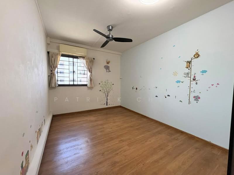 489 Jurong West Avenue 1 HDB Flat For Sale at S$ 530,000 | PropertyGuru Singapore - Bedroom
