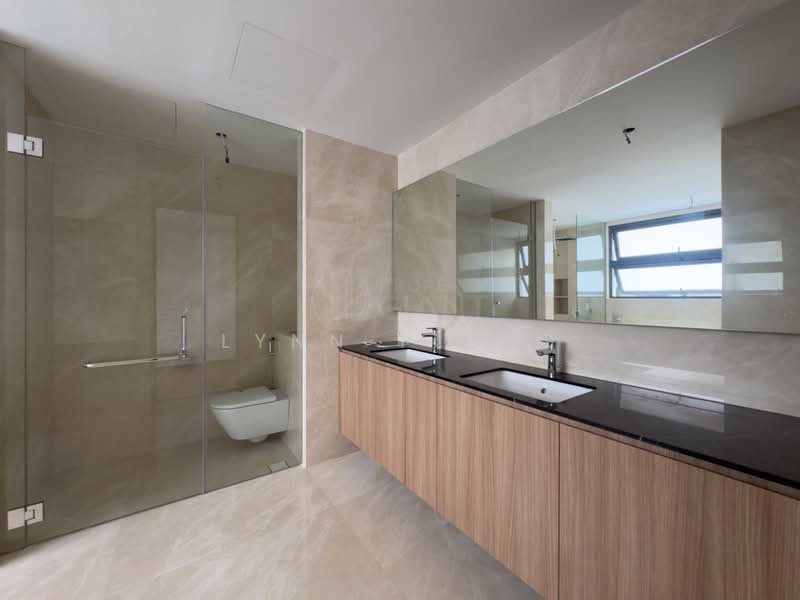 ❤️GIANT⚡️4 Levels Detached Bungalow in Braddell Heights Estate, Clifton Vale/ Sommerville Road/ Matlock Rise, 6 Bedrooms, 8,970 sqft, Bungalow House For Sale, by Lynn Tiang, 500086182 - Bathroom - PropertyGuru.com.sg