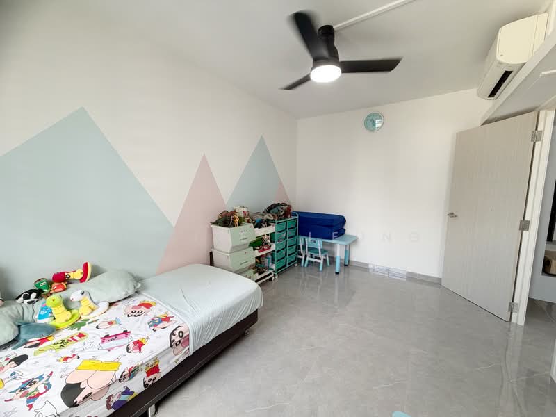 335 Sembawang Close HDB Flat For Sale at S$ 725,000 | PropertyGuru Singapore - Bedroom