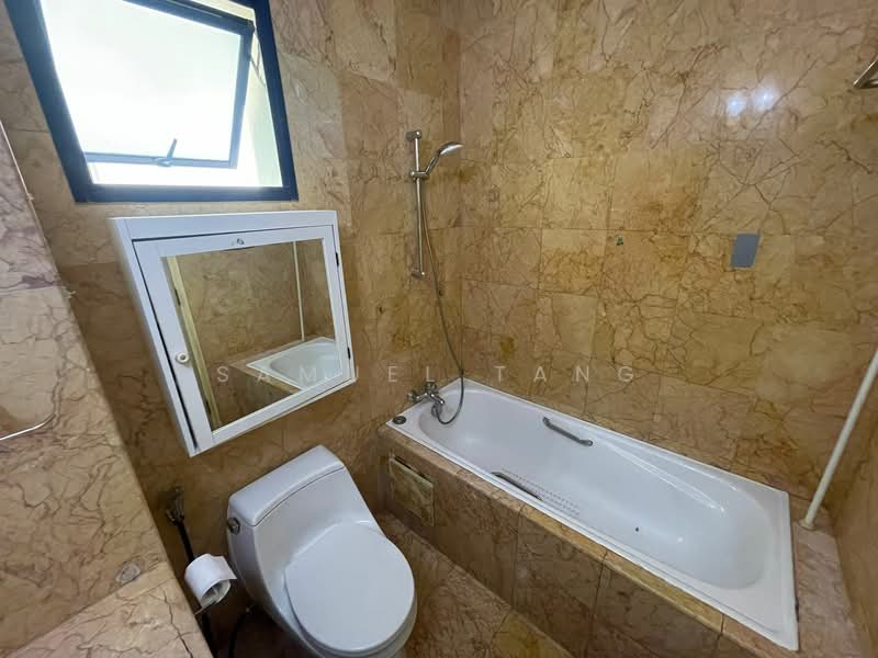 Nineteen Shelford, 19 Shelford Road, 2 Bedrooms, 947 sqft, Condominium For Rent, by Samuel Tang, 500086187 - Bathroom - PropertyGuru.com.sg