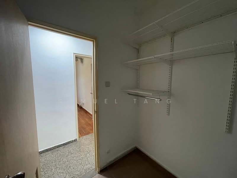 Nineteen Shelford, 19 Shelford Road, 2 Bedrooms, 947 sqft, Condominium For Rent, by Samuel Tang, 500086187 - Store Room - PropertyGuru.com.sg