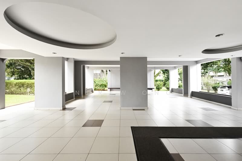 Lutheran Towers Apartment For Sale at S$ 2,590,000 | PropertyGuru Singapore - Lobby