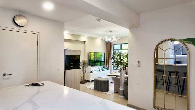 620A Tampines Street 61 HDB Flat For Sale at S$ 780,000 | PropertyGuru Singapore - Living Room