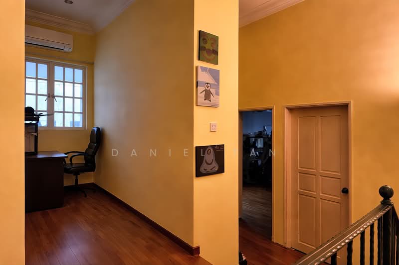 Freehold Corner Terrace | Lush Green Views | Seletar Gdns Corner Terrace For Sale at S$ 4,999,999 | PropertyGuru Singapore - Study