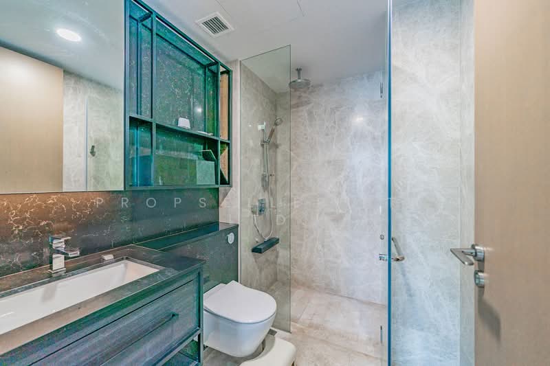 Haus On Handy Condominium For Sale at S$ 1,650,000 | PropertyGuru Singapore - Bathroom