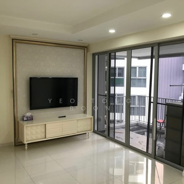 The Estuary @ Yishun Condominium For Sale at S$ 1,499,999 | PropertyGuru Singapore - Living Room