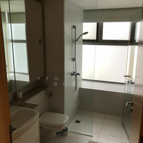 The Estuary @ Yishun Condominium For Sale at S$ 1,499,999 | PropertyGuru Singapore - Bathroom