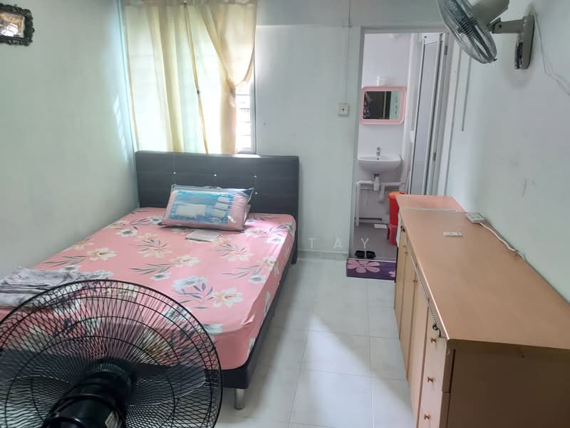 343 Clementi Avenue 5, 343 Clementi Avenue 5, Room Rental, 160 sqft, HDB Flat For Rent, by Aida Tay, 500086212 - Bedroom - PropertyGuru.com.sg