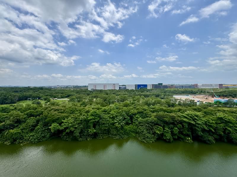 Kingsford Waterbay Condominium For Sale at S$ 1,300,000 | PropertyGuru Singapore