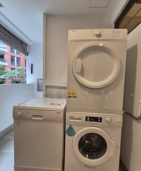 Grange 70, 70 Grange Road, 4 Bedrooms, 1,981 sqft, Condominium For Rent, by Rochelle De S Meegolle, 500086231 - Balcony - PropertyGuru.com.sg