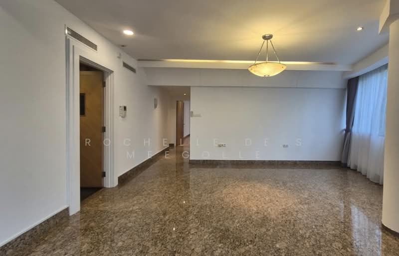 Grange 70, 70 Grange Road, 4 Bedrooms, 1,981 sqft, Condominium For Rent, by Rochelle De S Meegolle, 500086231 - Living Room - PropertyGuru.com.sg