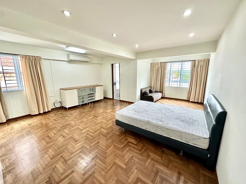 Pandan Valley Condominium For Sale at S$ 3,888,000 | PropertyGuru Singapore - Bedroom