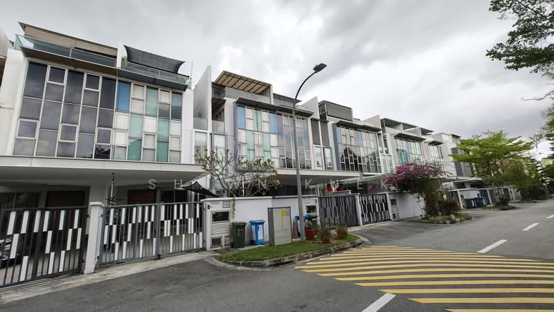 Springside Avenue Terraced House For Sale at S$ 4,650,000 | PropertyGuru Singapore - Exterior