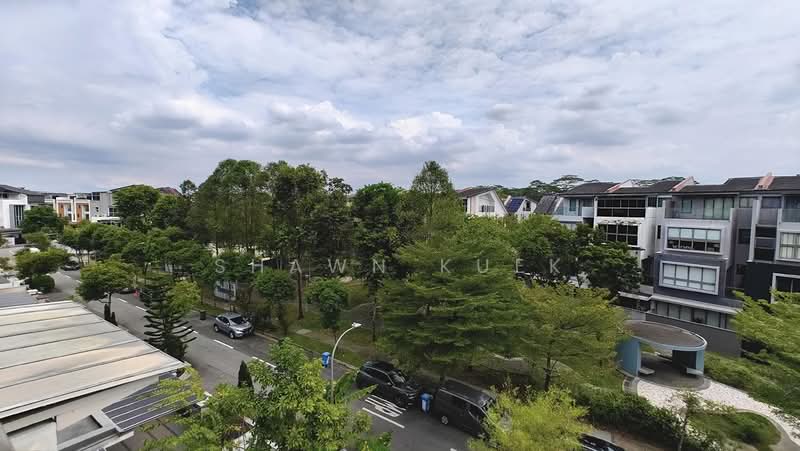 Springside Avenue, Springside Avenue, 6 Bedrooms, 4,500 sqft, Terraced House For Sale, by Shawn Kuek, 500086250 - Greenery View - PropertyGuru.com.sg