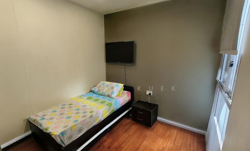 Springside Avenue, Springside Avenue, 6 Bedrooms, 4,500 sqft, Terraced House For Sale, by Shawn Kuek, 500086250 - Bedroom 4a - PropertyGuru.com.sg