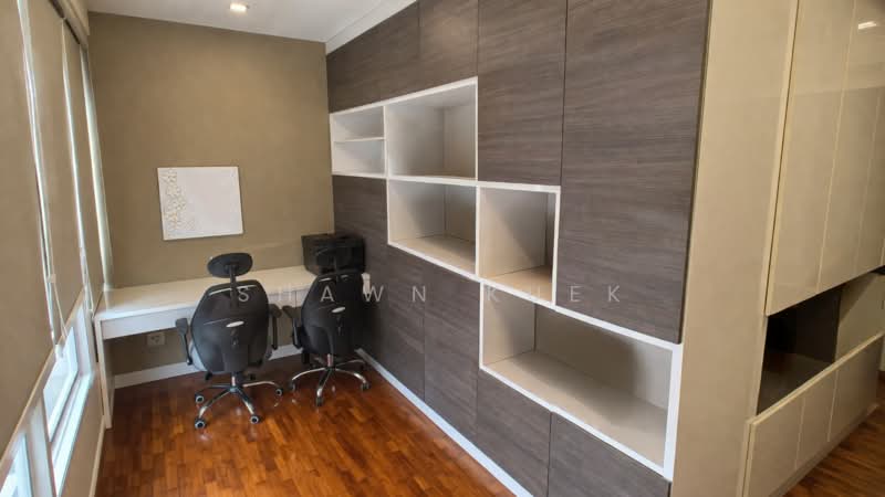 Springside Avenue, Springside Avenue, 6 Bedrooms, 4,500 sqft, Terraced House For Sale, by Shawn Kuek, 500086250 - Bedroom 4b - Study - PropertyGuru.com.sg