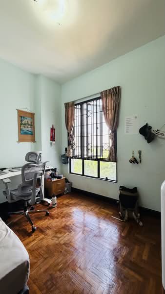 Regent Heights Condominium For Sale at S$ 1,360,000 | PropertyGuru Singapore - Study